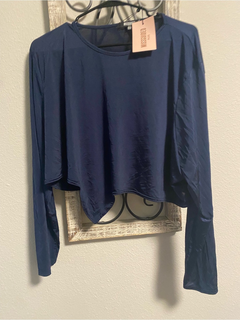Missguided Navy Long Sleeve Cropped Tee